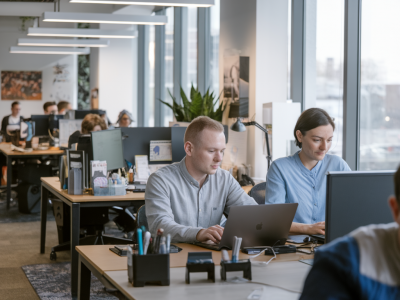 Stratégies pour limiter le multitâche au bureau et augmenter la qualité de vos livrables